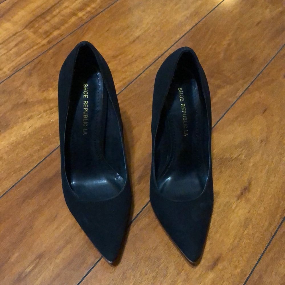Black suede heels